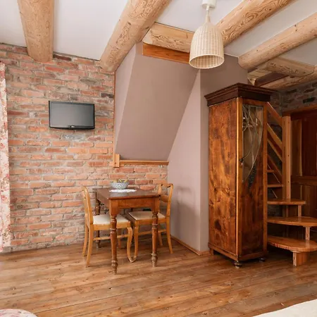 Dom Na Rozcesciu Couette-café 3*