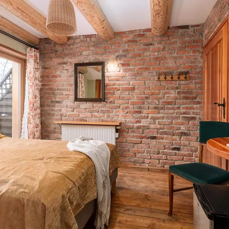 Couette-café Dom Na Rozcesciu 3*