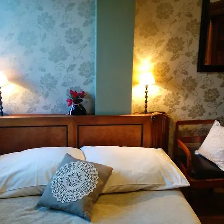 ベッド・アンド・ブレックファスト Dom Na Rozcesciu Koniaków