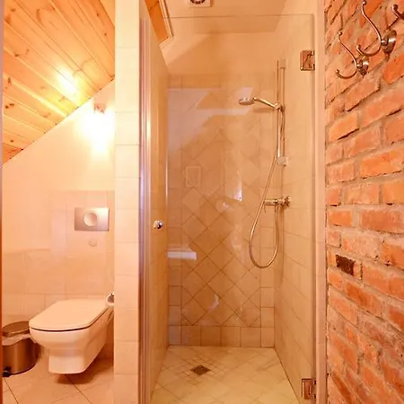 Dom Na Rozcesciu Bed & Breakfast *