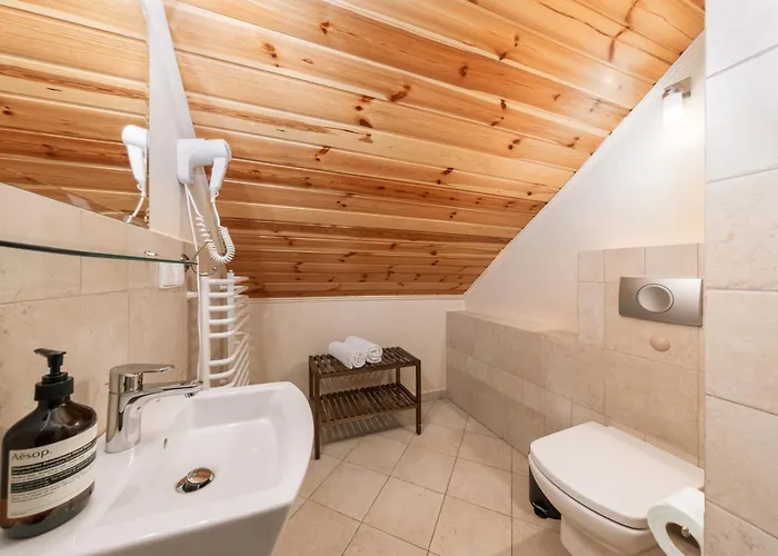 Dom Na Rozcesciu Bed & Breakfast 3*