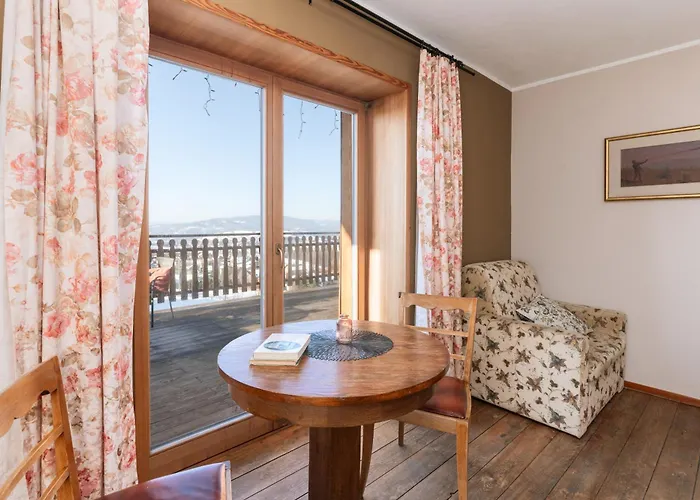 Dom Na Rozcesciu Bed & Breakfast Koniaków