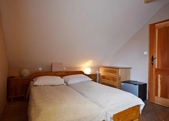 Dom Na Rozcesciu Bed & Breakfast 3*